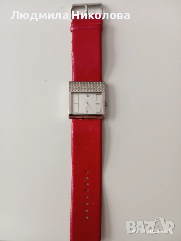 Дамски часовник Avon, снимка 2 - Дамски - 50926701