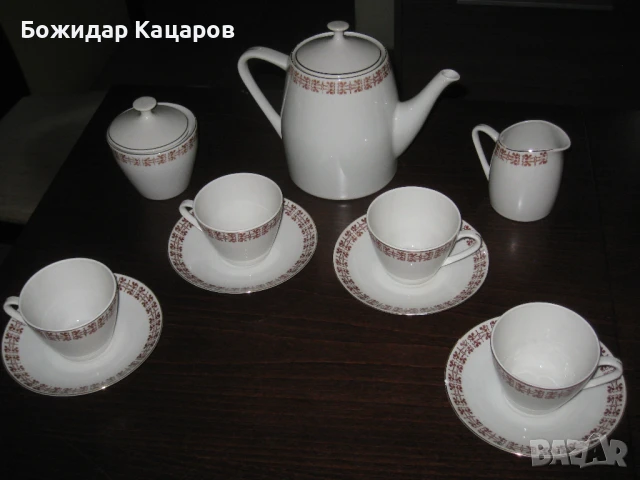 Красив, стар български порцеланов сервиз, за четири човека.Цена 30 лева.Пращам по Екнот., снимка 2 - Сервизи - 50538752