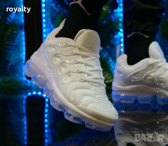 Nike Air VaporMax Plus бели унисекс маратонки , снимка 4 - Маратонки - 50924990