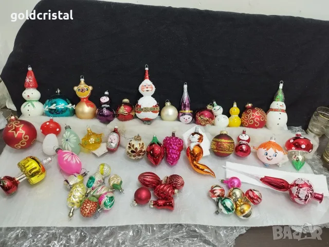 Стари стъклени играчки за елха 
