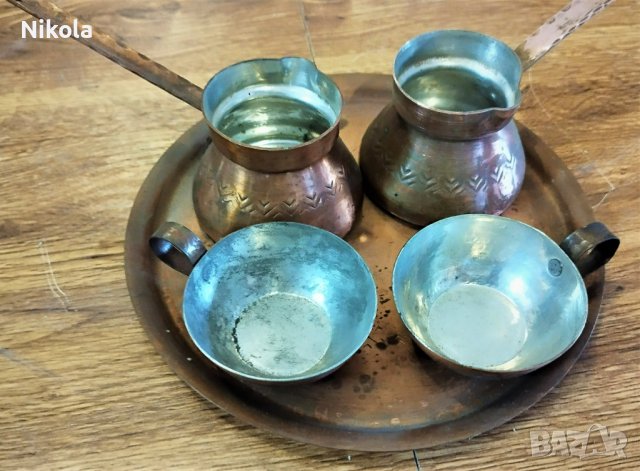 Меден сервиз за турско кафе 2 джезвета и 2 чаши с поднос, снимка 6 - Антикварни и старинни предмети - 42158913
