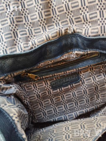 Чанта Liebeskind -естествена кожа., снимка 10 - Чанти - 51894755