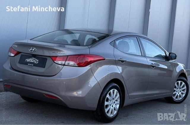 Хюндай Елантра 1 Собственик като нова Внос от Словения, снимка 4 - Автомобили и джипове - 53701625