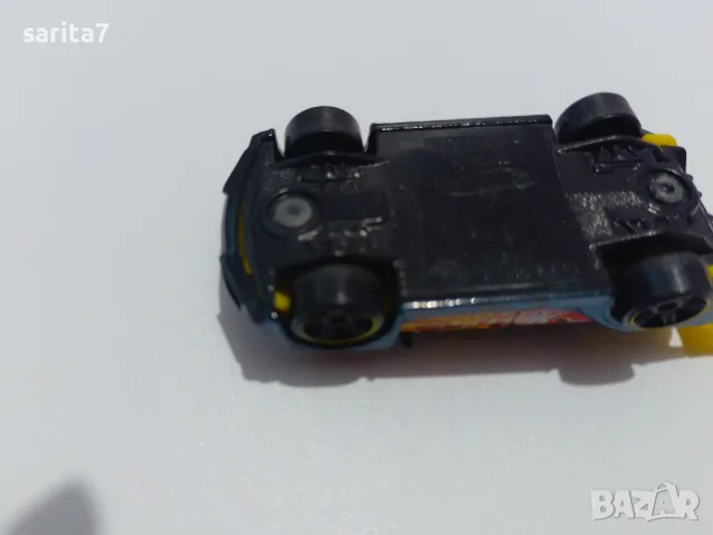 Модел количка на Хот уилс / Hot Wheels (мащаб 1:64) с жълт спойлер и пламъци, снимка 9 - Колекции - 56228207