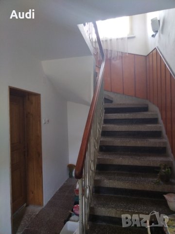 Продавам двуетажна тухлена къща с гараж в с. Присово Ремонтирани баня и кухня!  Поставени нови интер, снимка 15 - Къщи - 41086010