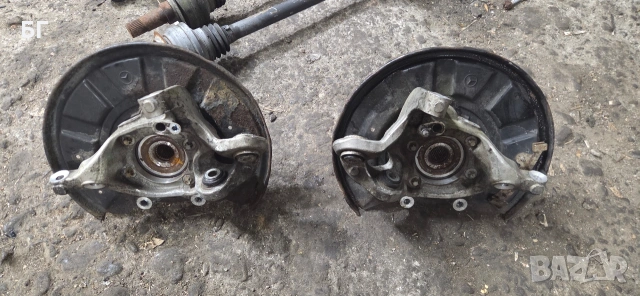 Мерцедес W212 задни шенкели с главини лагери, снимка 2 - Части - 53452379