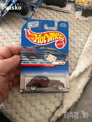 Hot wheels 1998 CORD 1936