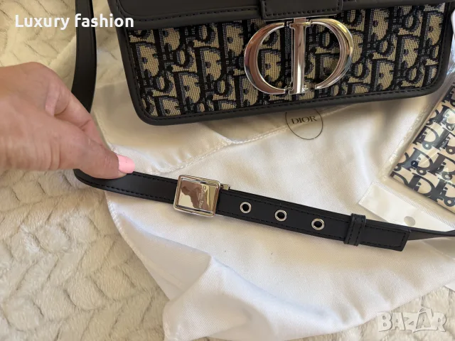 дамска чанта Dior, снимка 4 - Чанти - 56149360
