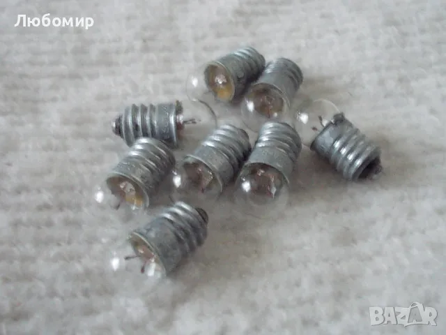 Лампа 3.5v 0.26A E10, снимка 1 - Медицински консумативи - 47955660