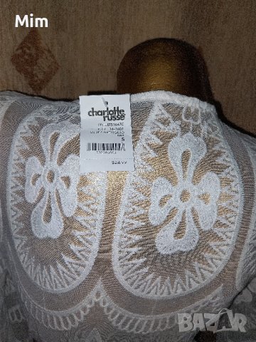   Charlotte Russe S Бял дантелен халат, снимка 5 - Нощници - 42197570