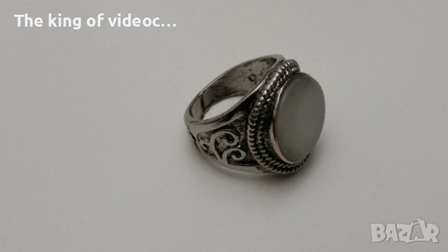Старинен пръстен с камък - ръчно  изработен 