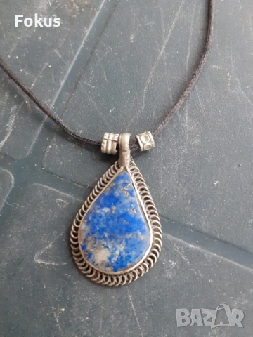 Висулка мадальон гердан колие огърлица носия Лапис лазули