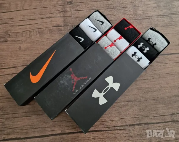 Страхотни мъжки и дамски чорапи в кутия 6бр , снимка 3 - Мъжки чорапи - 48021247