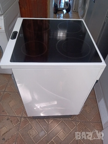 Като нова свободно стояща печка с керамичен плот Voss Electrolux с две години гаранция!, снимка 8 - Печки, фурни - 53080769