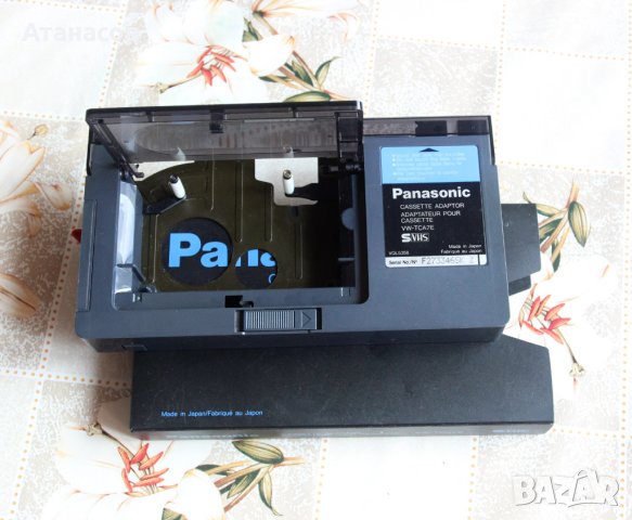 Panasonic VW-TCA7E Cassette Adaptor S-VHS-C, VHS-C, снимка 3 - Камери - 36078135