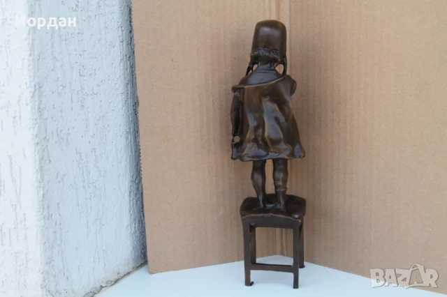 Бронзова фигура ''Момиче с обувка'', снимка 11 - Колекции - 51170553