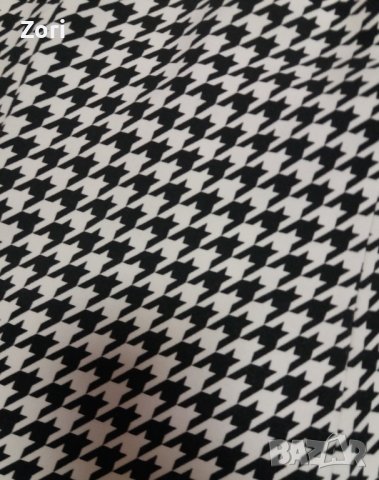 Вталена къса рокля със 7/8 ръкави в черно-бял едър пепит, снимка 2 - Рокли - 40956327