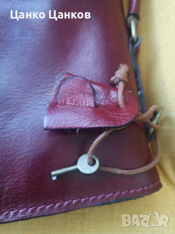 Продавам италианска луксозна бизнес чанта от мека телешка кожа с красива патина, снимка 6 - Чанти - 44920565