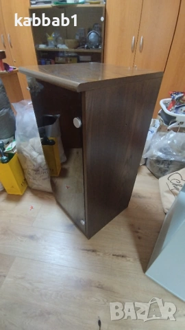 Шкаф витрина цвят палисандър - орех 42/44/височина 91см, снимка 15 - Шкафове - 53038578
