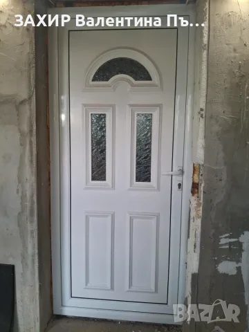 ПВЦ входна врата подходяща за външни условия, снимка 2 - Дограми - 56104178