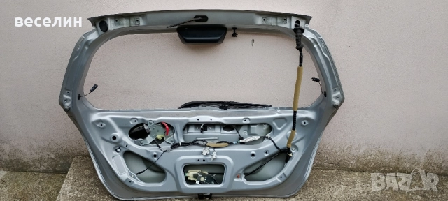 Врата багажник Хонда джаз , снимка 4 - Части - 51754177