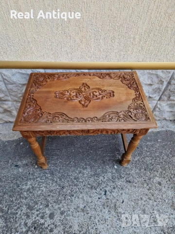 Страхотна антикварна френска масичка масив дърворезба, снимка 3 - Антикварни и старинни предмети - 51050996