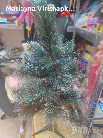 Продавам коледна елха 