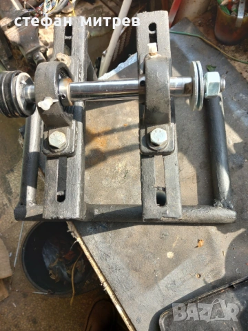 стойка с ос и лагери, снимка 2 - Други инструменти - 53696895