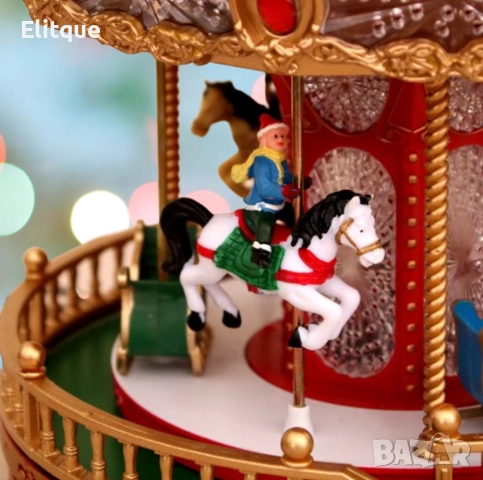 Музикална Коледна въртележка със светлини и музика, снимка 2 - Други стоки за дома - 52831811