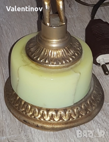 Старинна бронзова лампа , снимка 3 - Настолни лампи - 52256602