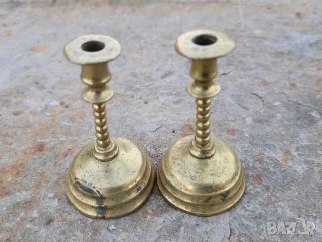 Бронзови свещници