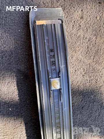 Лайсна праг задна лява за Mercedes E class W 211, снимка 2 - Части - 47719170