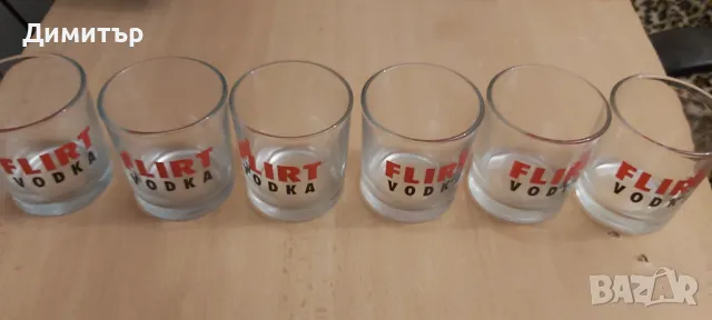 Продавам 6 броя чаши с надпис водка флирт , снимка 2 - Чаши - 49226705