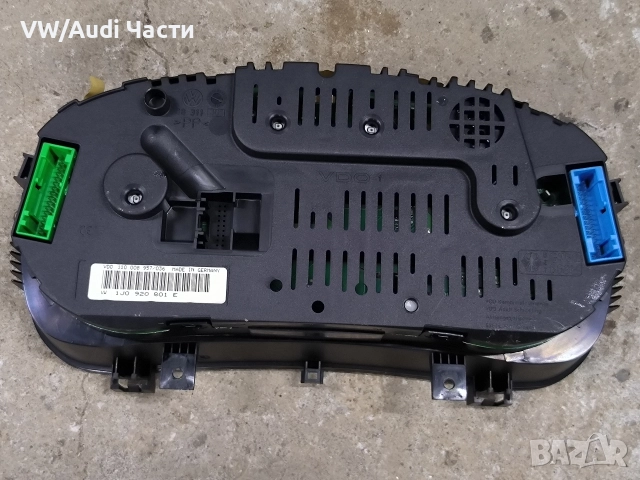 Километраж табло за Голф 4 Бора VW Golf 4 Bora 1J0920801E / VDO, снимка 3 - Части - 52808027