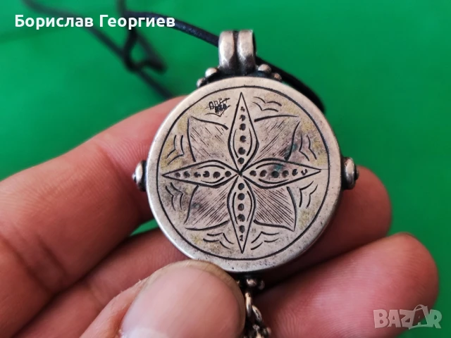 Стар сребърен медальон 925 с тюркоаз, снимка 4 - Колиета, медальони, синджири - 50816513