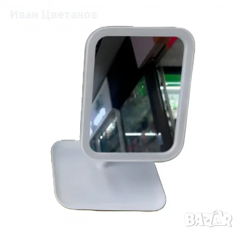 Квадратно LED огледало – Перфектното осветление за вашата грижа и красота