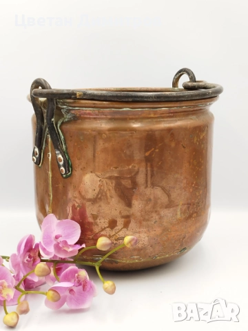 Голямо холандско медно , ковано котле, снимка 11 - Антикварни и старинни предмети - 51570392