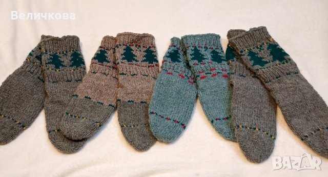 Коледни и обикновени, вълнени чорапи и терлици, ръчно плетени, снимка 11 - Ръчно изработени сувенири - 42677215