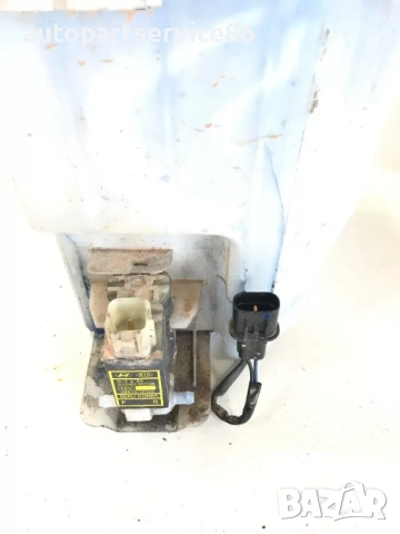 Резервоар за течност за чистачки за предното стъкло за KIA Carnival (2006–2010) 98610-4D000, снимка 3 - Части - 53228825