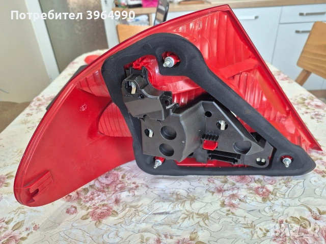 Кристален Неразличим от нов Оригинален десен стоп за Мерцедес CLK W209 ФЕЙСТЛИФТ , снимка 4 - Части - 53343711