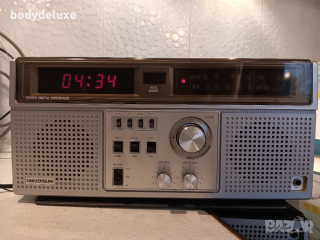 UNIVERSUM UR 1122 стерео радио, снимка 2 - Радиокасетофони, транзистори - 18607931