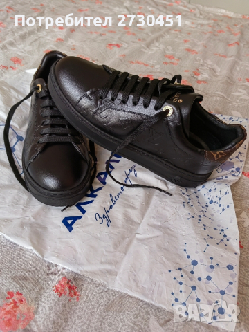 Дамски обувки Louis Vuitton, снимка 2 - Дамски ежедневни обувки - 44840186
