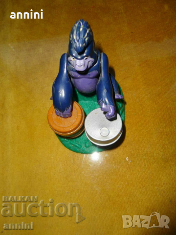 продавам детски куфар  уйнкс, снимка 4 - Кенгура и ранички - 22605770