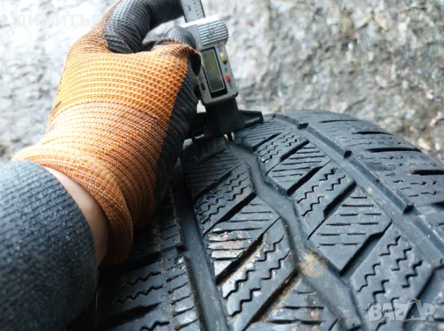 2бр.зимни гуми HANKOOK 235/65/16C 115R DOT 3522, снимка 3 - Гуми и джанти - 48726122