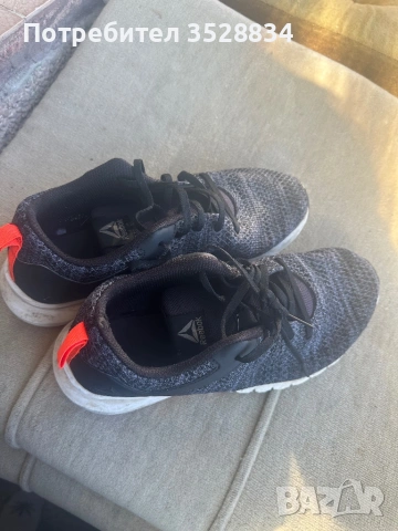 Оригинални маратонки Reebok, снимка 6 - Спортни обувки - 53256584