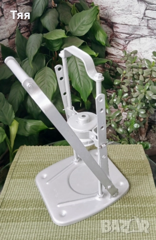 Лостова затварачка за буркани , снимка 4 - Буркани, бутилки и капачки - 52185545