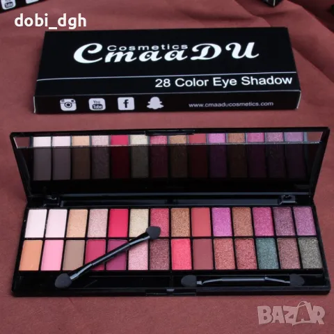 Палитра сенки за очи с 28 нюанса, 2 четки за гримиране и огледалце , снимка 1