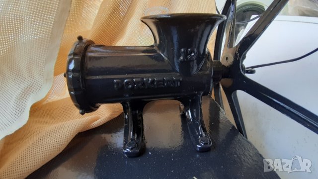 машинка за мелене на месо, снимка 2 - Месомелачки - 42412578