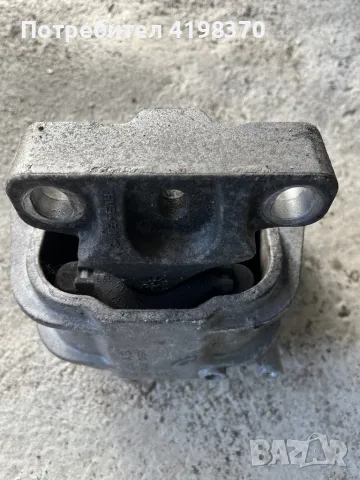 Тампон двигател Фолксваген Голф 5 VW Golf, снимка 4 - Части - 47580962