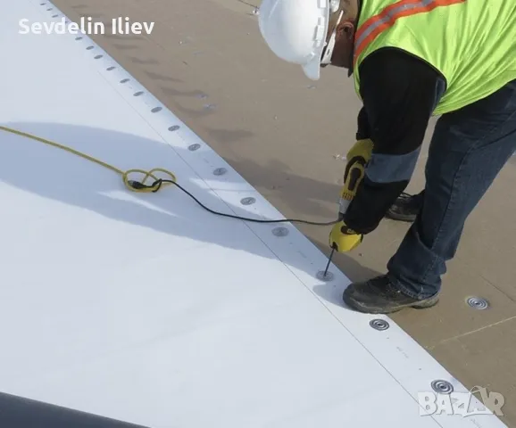 Строителни услуги ремонт на покриви вътрешни и външни ремонти , снимка 2 - Ремонти на покриви - 48832173